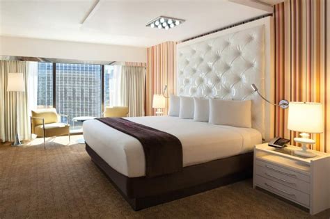 neapolitan suite flamingo las vegas  The hotel’s 73,000-square-foot conference room, state-of